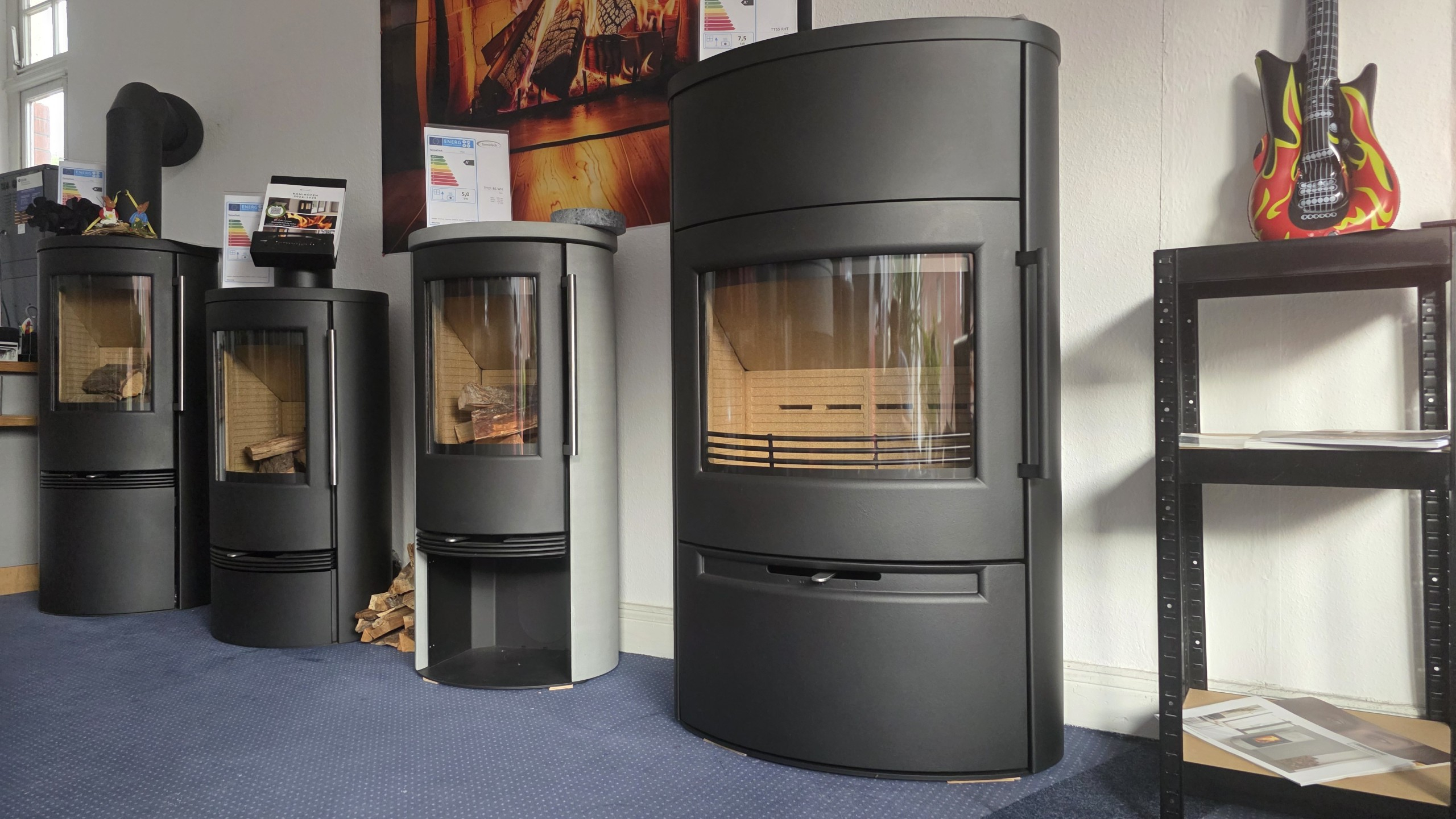 Laden mehrere Kamine